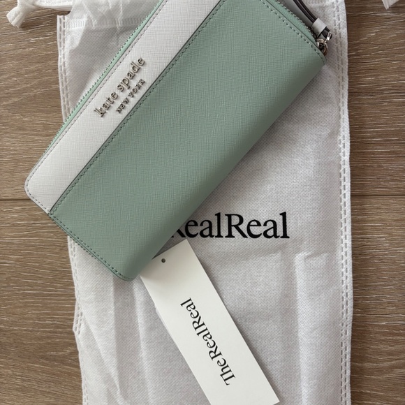 Kate Spade mint green and white color block wallet - Picture 4 of 4
